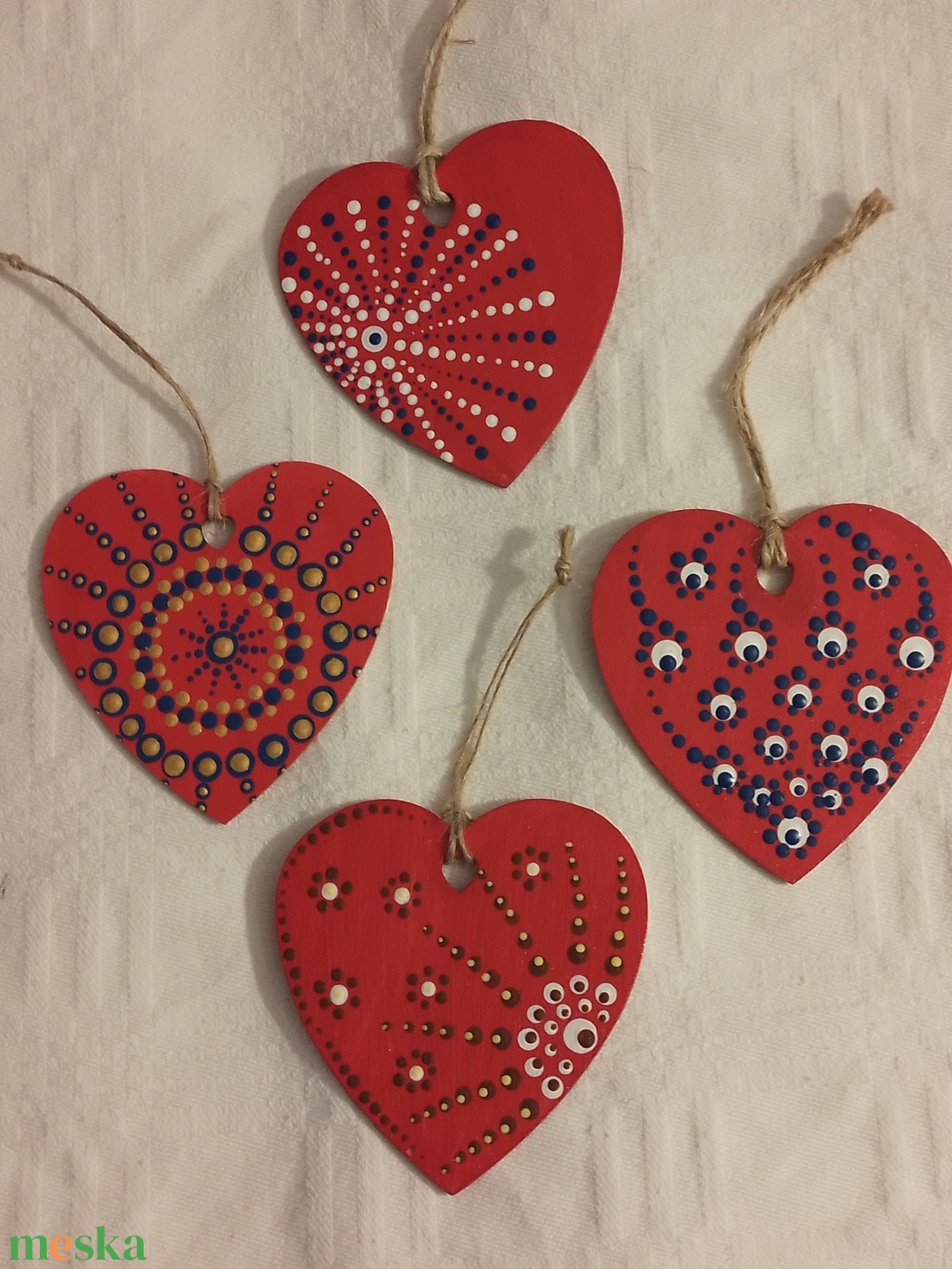 Piros szív, pontozott technikával - 4 darabos készlet - otthon & életmód - dekoráció - dísztárgy - Meska.hu