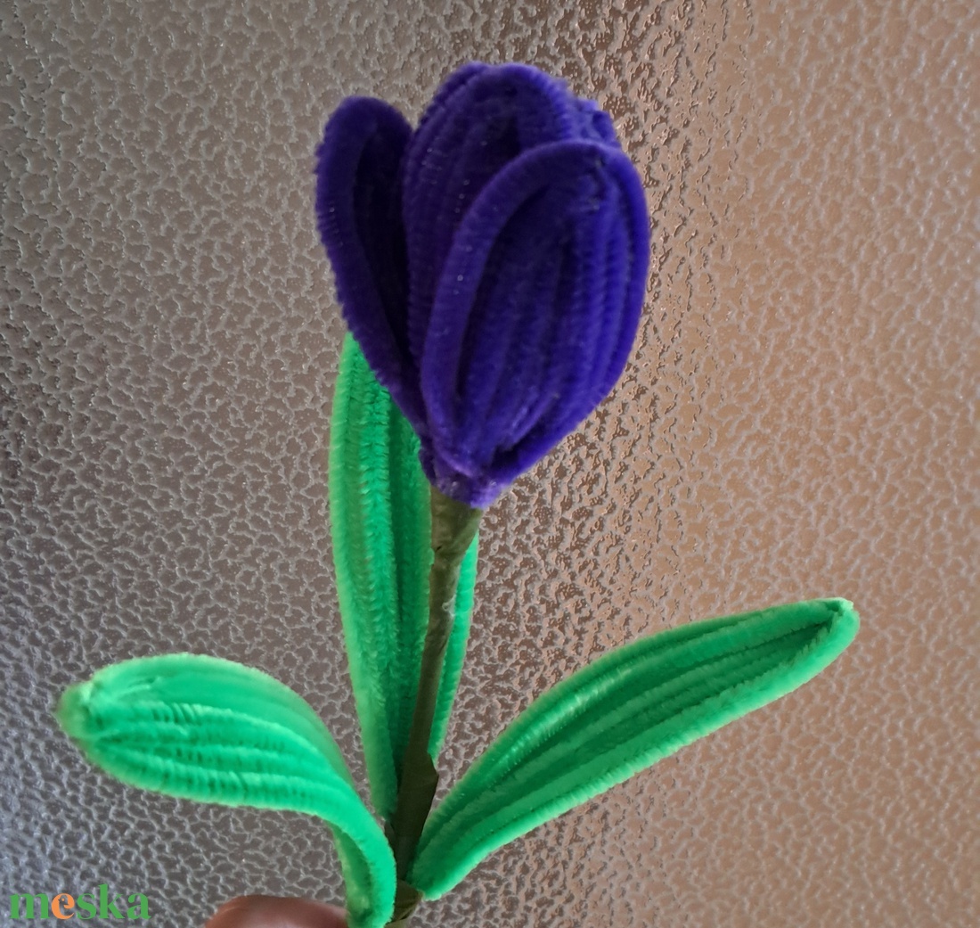 Virág zseníliadrótból - otthon & életmód - dekoráció - virágdísz és tartó - csokor & virágdísz - Meska.hu