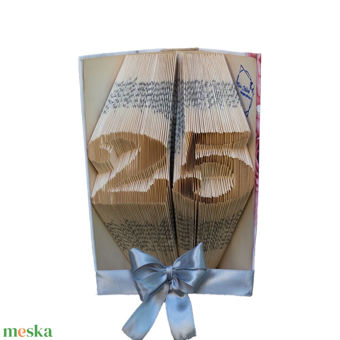 25 hajtogatott könyv, könyvszobor évfordulóra - Rendelésre - otthon & életmód - dekoráció - asztal és polc dekoráció - könyvszobor - Meska.hu 25 hajtogatott könyv, könyvszobor évfordulóra - Rendelésre - otthon & életmód - dekoráció - asztal és polc dekoráció - könyvszobor - Meska.hu