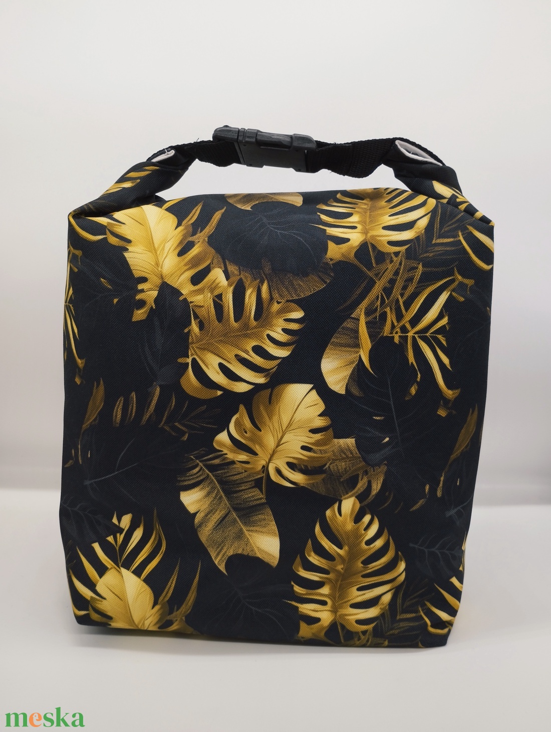 Uzsonnás táska - Roll top Lunch bag - Zero waste - táska & tok - uzsonna- & ebéd tartó - ebéd tasak, doboz - Meska.hu Uzsonnás táska - Roll top Lunch bag - Zero waste - táska & tok - uzsonna- & ebéd tartó - ebéd tasak, doboz - Meska.hu