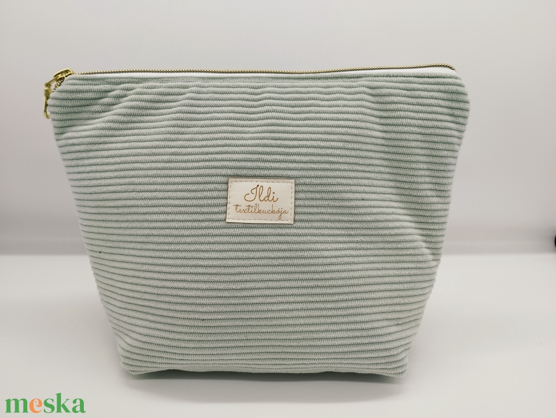 Női neszeszer vízhatlan béléssel- nagy méretű  - táska & tok - neszesszer - Meska.hu