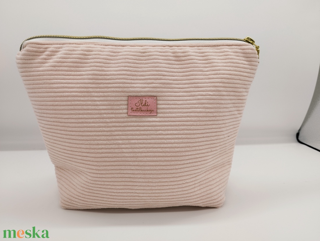 Női neszeszer vízhatlan béléssel- nagy méretű  - táska & tok - neszesszer - Meska.hu