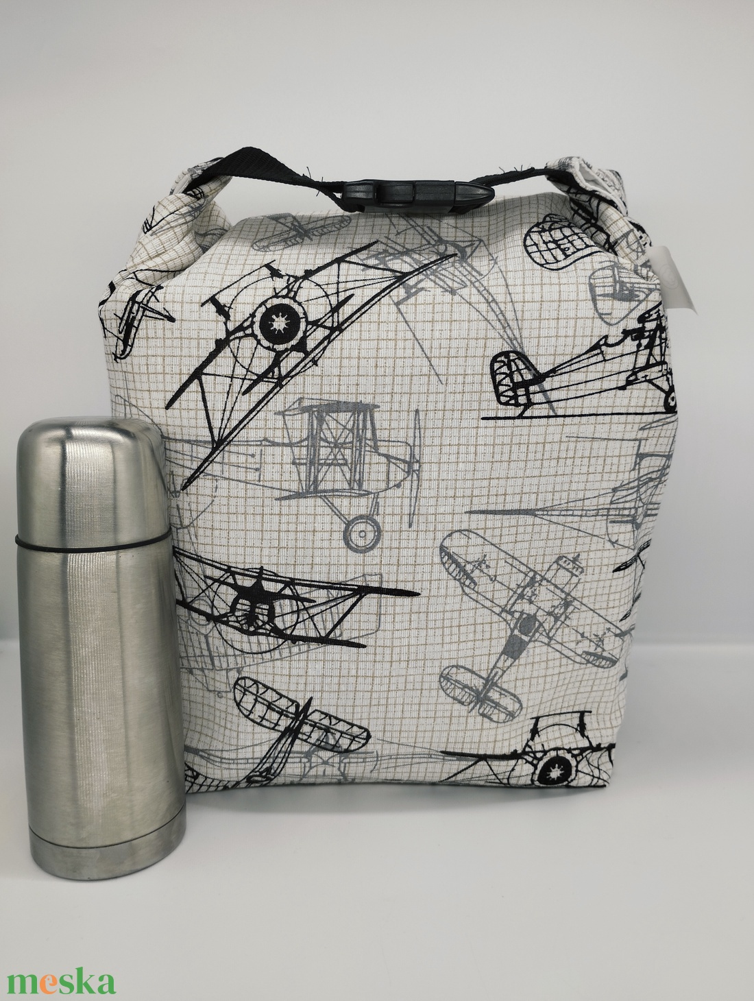 Repülős Uzsonnás táska - Roll top Lunch bag - Zero waste - táska & tok - uzsonna- & ebéd tartó - ebéd tasak, doboz - Meska.hu Repülős Uzsonnás táska - Roll top Lunch bag - Zero waste - táska & tok - uzsonna- & ebéd tartó - ebéd tasak, doboz - Meska.hu