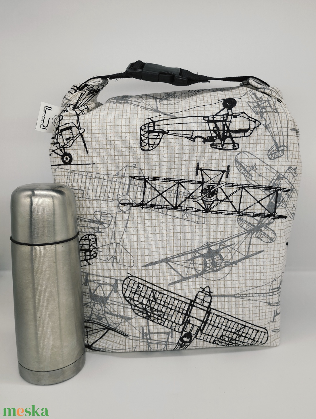 Repülős Uzsonnás táska - Roll top Lunch bag - Zero waste - táska & tok - uzsonna- & ebéd tartó - ebéd tasak, doboz - Meska.hu Repülős Uzsonnás táska - Roll top Lunch bag - Zero waste - táska & tok - uzsonna- & ebéd tartó - ebéd tasak, doboz - Meska.hu