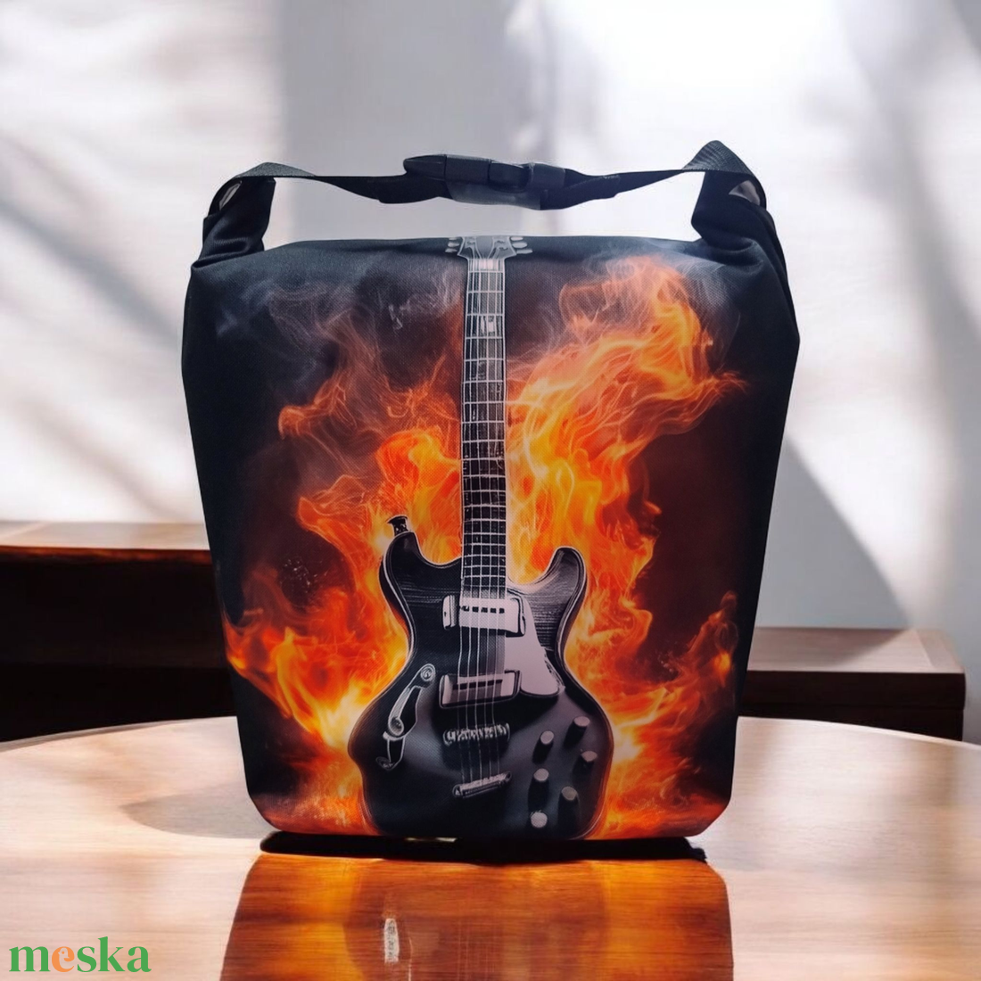 Gitáros Uzsonnás táska - Roll top Lunch bag - Zero waste  - táska & tok - uzsonna- & ebéd tartó - ebéd tasak, doboz - Meska.hu