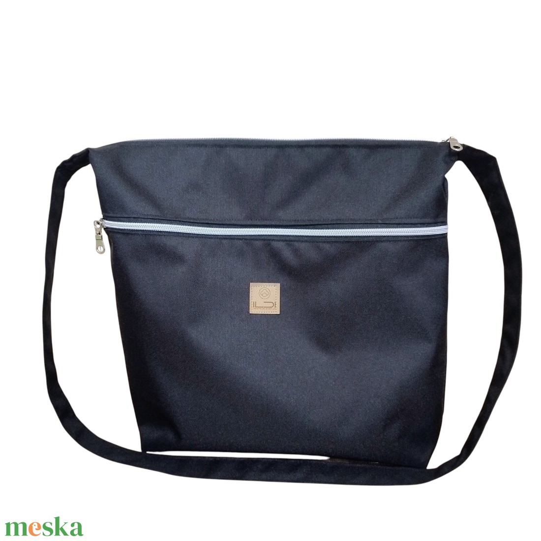 Testtáska / crossbody - fekete  - táska & tok - kézitáska & válltáska - vállon átvethető táska - Meska.hu