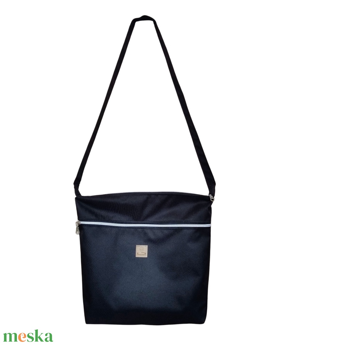 Testtáska / crossbody - fekete  - táska & tok - kézitáska & válltáska - vállon átvethető táska - Meska.hu
