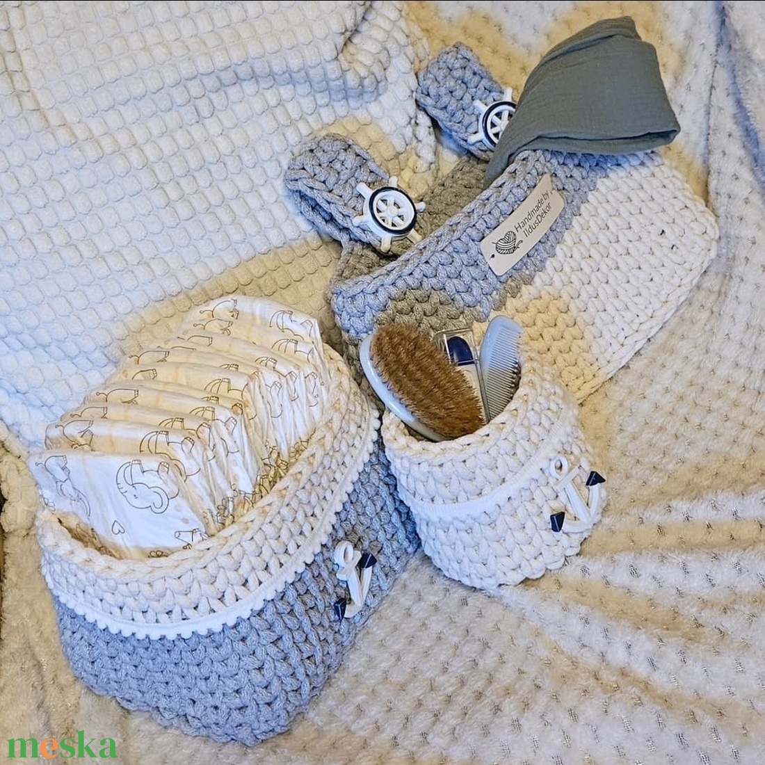 Babaváró szett - baba - mama - pelenkázó, babafürdető kellékek - pelenkázó neszeszer, pelenkatartó - Meska.hu