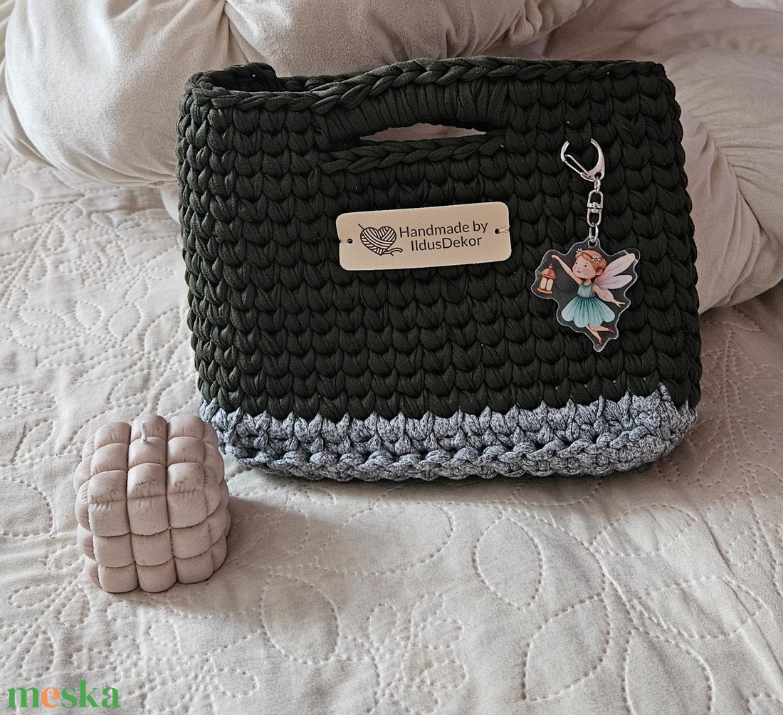 Horgolt kislány táska - táska & tok - kézitáska & válltáska - kézitáska - Meska.hu