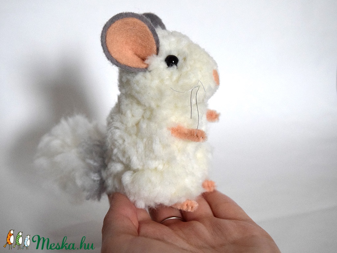 Fehér csincsilla -  - Meska.hu