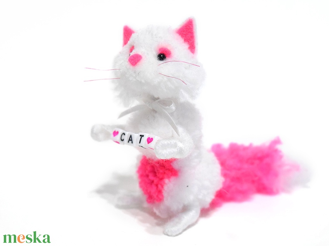 CAT cica sorozat - pink-fehér - otthon & életmód - dekoráció - dísztárgy - Meska.hu CAT cica sorozat - pink-fehér - otthon & életmód - dekoráció - dísztárgy - Meska.hu