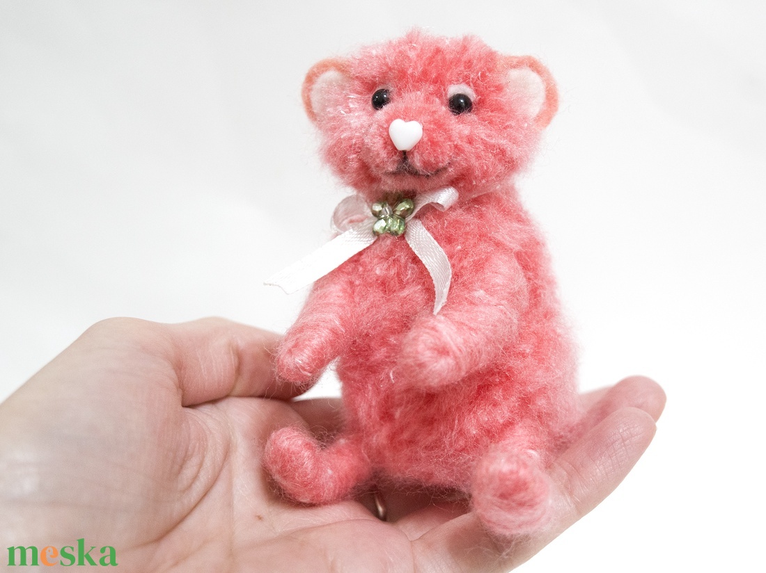 Pom - Teddy maci - rózsaszín - otthon & életmód - dekoráció - dekoratív figurák és szobrok - Meska.hu