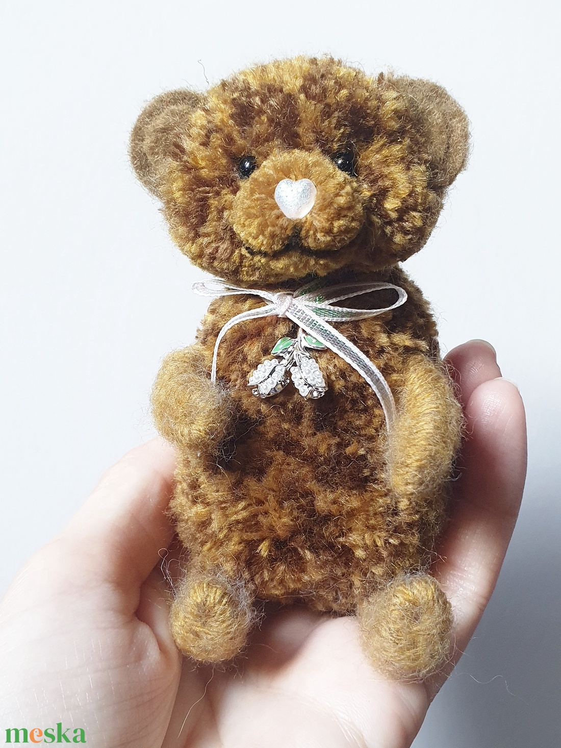 Pom - Teddy maci - Irizke - otthon & életmód - dekoráció - dekoratív figurák és szobrok - Meska.hu