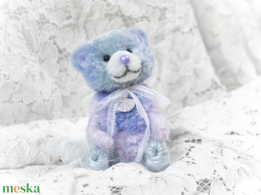 Pom - Teddy maci - Pöttöm Lila Orr - otthon & életmód - dekoráció - dekoratív figurák és szobrok - Meska.hu
