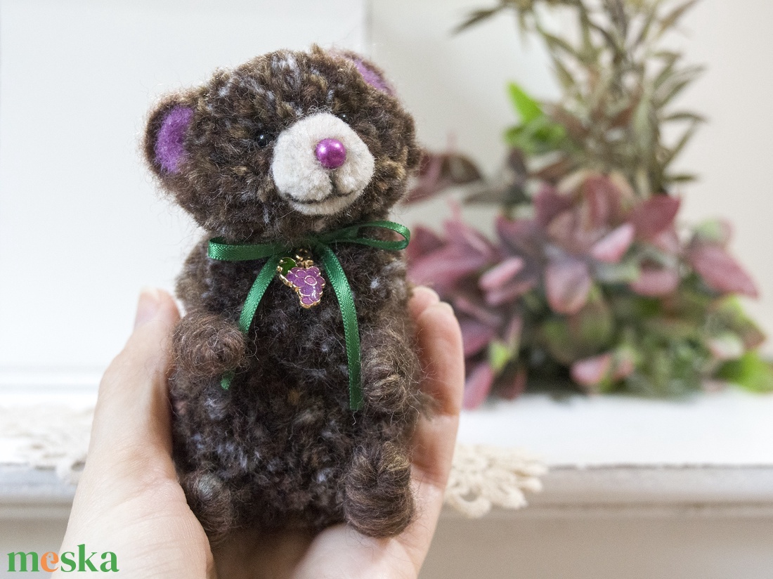 Pom - Teddy maci - Szőlőfürt - otthon & életmód - dekoráció - dekoratív figurák és szobrok - Meska.hu
