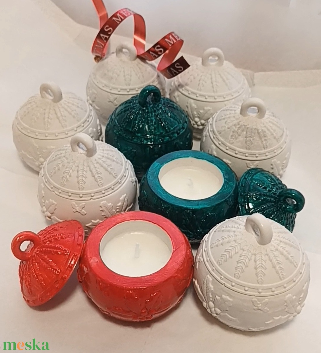 Karácsony gömb illatgyertya - karácsony - adventi díszek - adventi gyertyadíszek és koszorúdíszek - Meska.hu