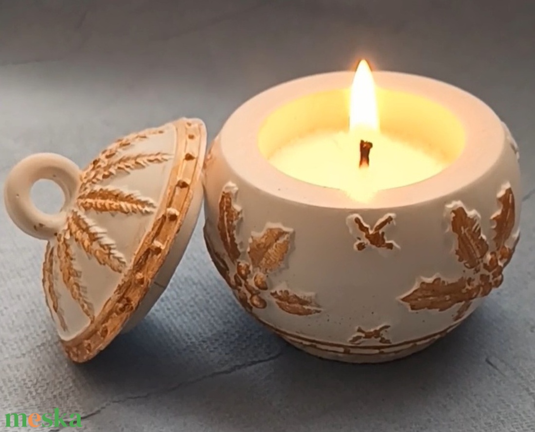 Karácsony gömb illatgyertya - karácsony - adventi díszek - adventi gyertyadíszek és koszorúdíszek - Meska.hu