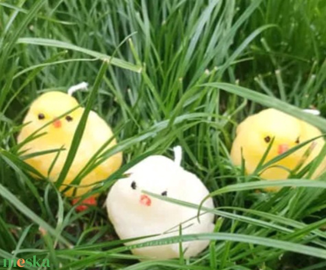 Csibe- Húsvéti dekorgyertya - kellékek & szerszámok - dekorációs kellékek - dekorációs gyertya - Meska.hu