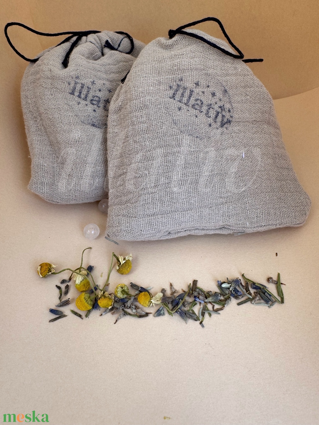 Pamutgéz gyógynövényes zsák ásvánnyal - otthon & életmód - gyertya, illat, aroma - illatzsák - Meska.hu Pamutgéz gyógynövényes zsák ásvánnyal - otthon & életmód - gyertya, illat, aroma - illatzsák - Meska.hu