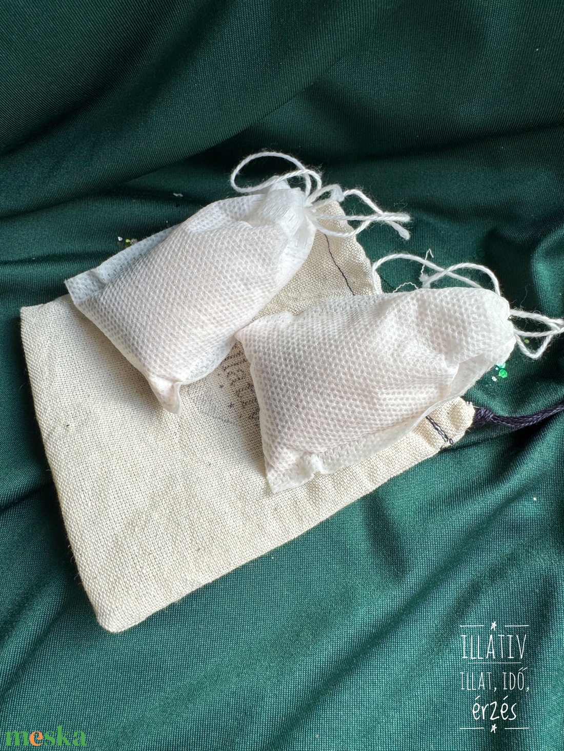 Zöld harmónia - parfümolajos illatosítózsák autóba , szekrénybe - otthon & életmód - autó - autós illatosító - Meska.hu Zöld harmónia - parfümolajos illatosítózsák autóba , szekrénybe - otthon & életmód - autó - autós illatosító - Meska.hu