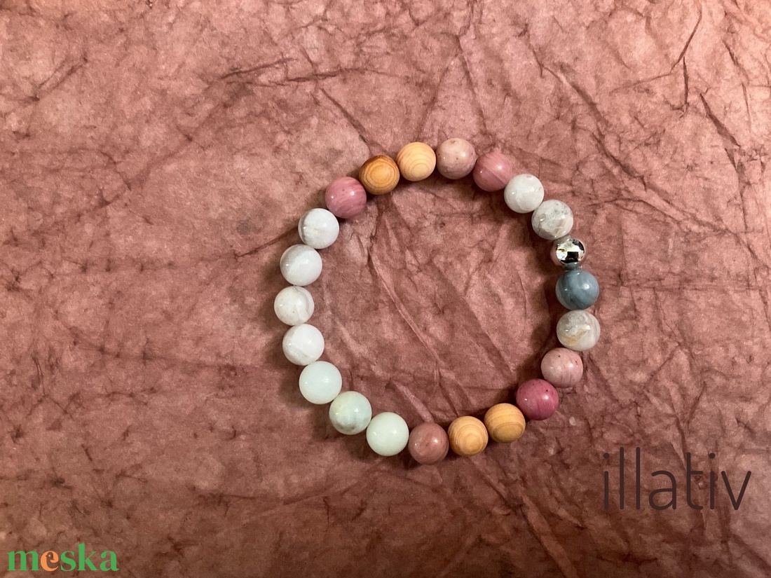 Ásványkarkötő illatosítható fa gyönggyel - � Belső harmónia  - ékszer - karkötő - ásványkarkötő - Meska.hu