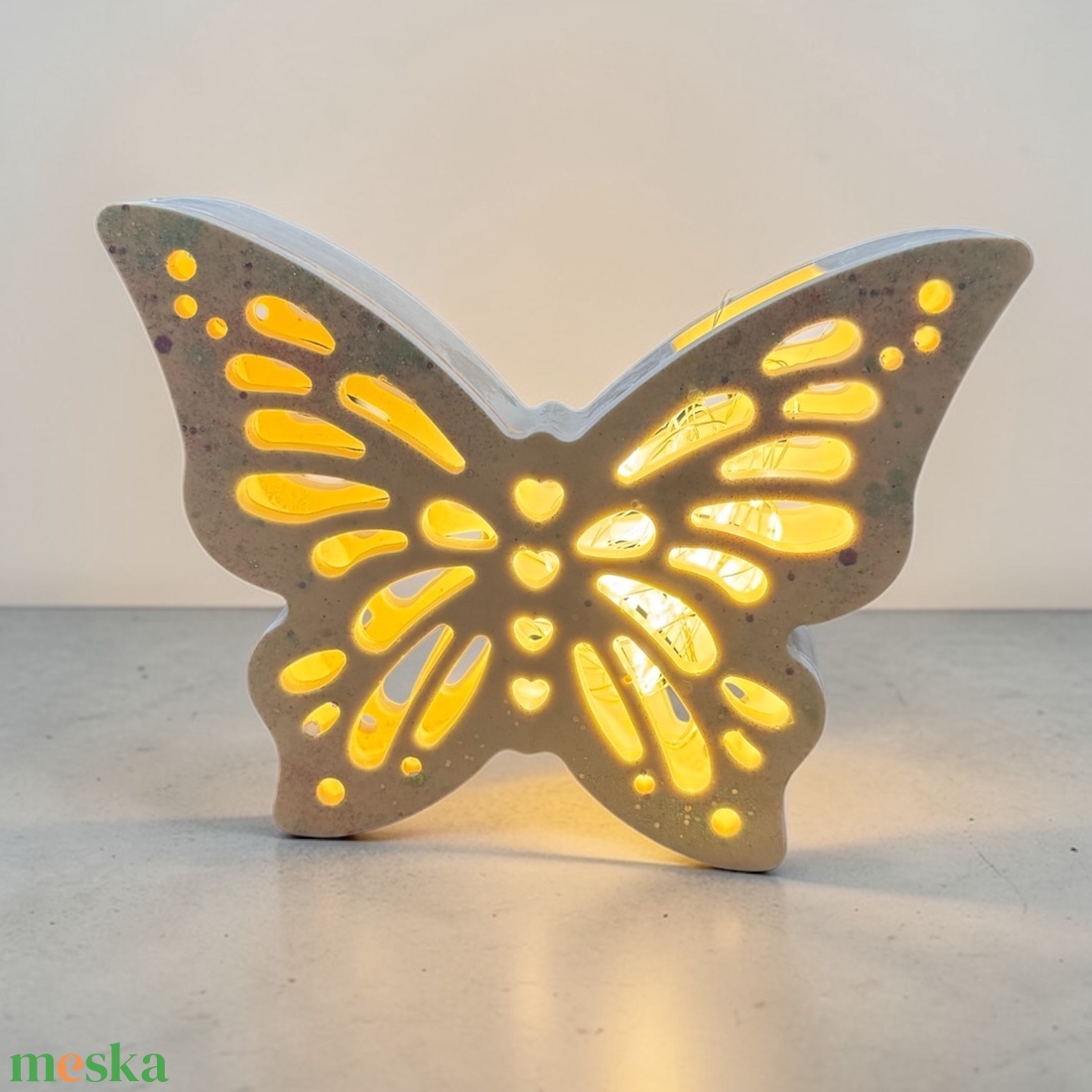Pillangó hangulatfény � kézzel készült dekor és ajándék - otthon & életmód - dekoráció - dísztárgy - Meska.hu