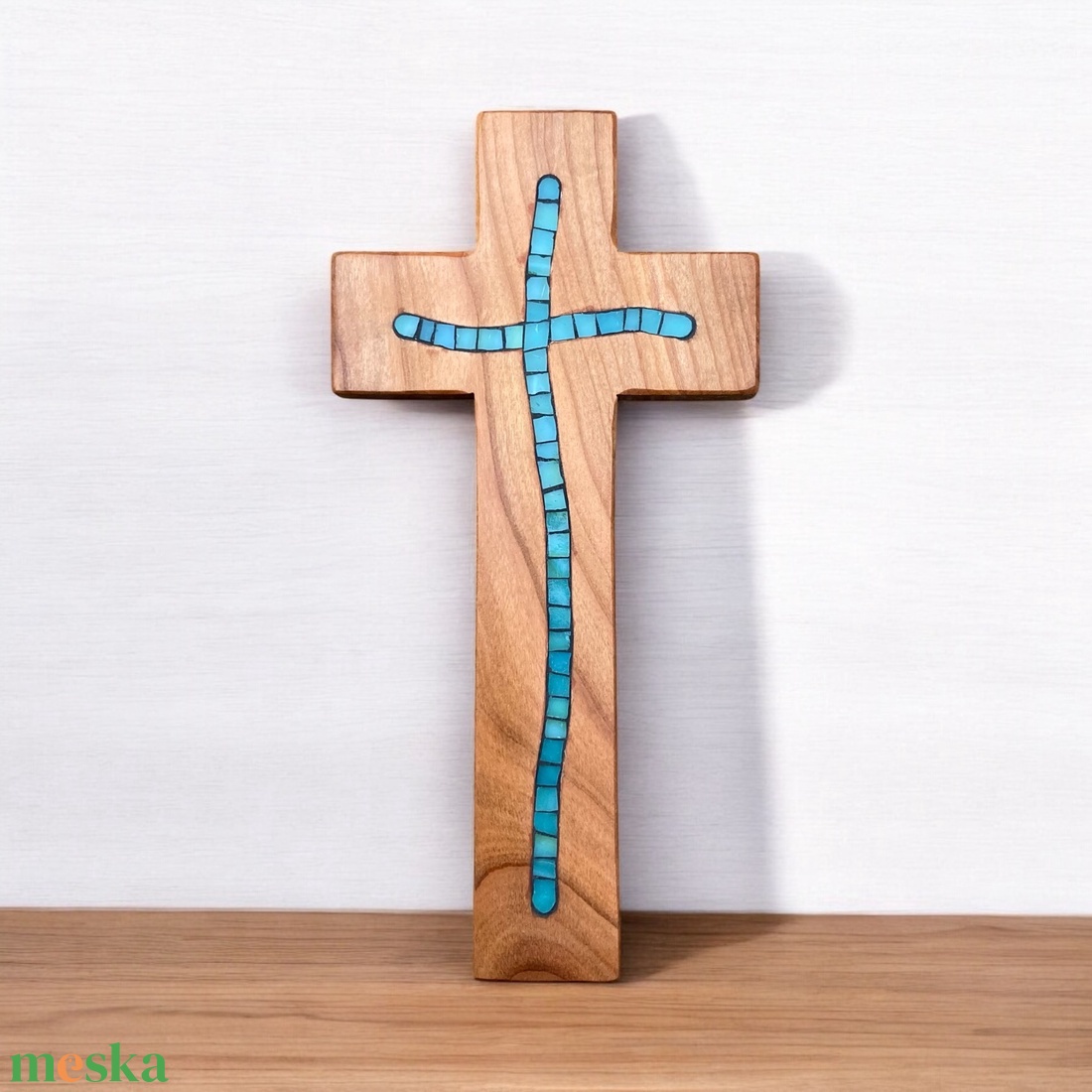 Fa kereszt, falikereszt - türkizkék üvegmozaik berakással, cseresznyefa, 21 cm - otthon & életmód - vallás - kereszt - Meska.hu Fa kereszt, falikereszt - türkizkék üvegmozaik berakással, cseresznyefa, 21 cm - otthon & életmód - vallás - kereszt - Meska.hu