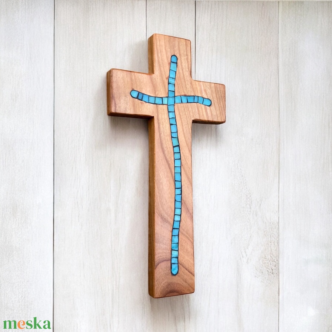 Fa kereszt, falikereszt - türkizkék üvegmozaik berakással, cseresznyefa, 21 cm - otthon & életmód - vallás - kereszt - Meska.hu Fa kereszt, falikereszt - türkizkék üvegmozaik berakással, cseresznyefa, 21 cm - otthon & életmód - vallás - kereszt - Meska.hu