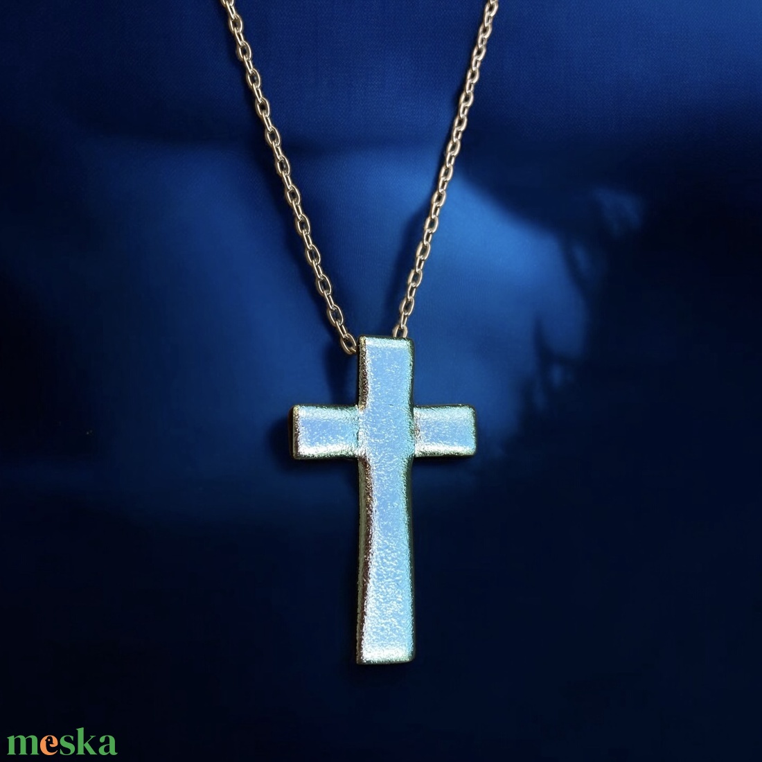 Kereszt nyaklánc ezüst Dichroic üvegből nemesacél lánccal - ékszer - nyaklánc - medálos nyaklánc - Meska.hu Kereszt nyaklánc ezüst Dichroic üvegből nemesacél lánccal - ékszer - nyaklánc - medálos nyaklánc - Meska.hu