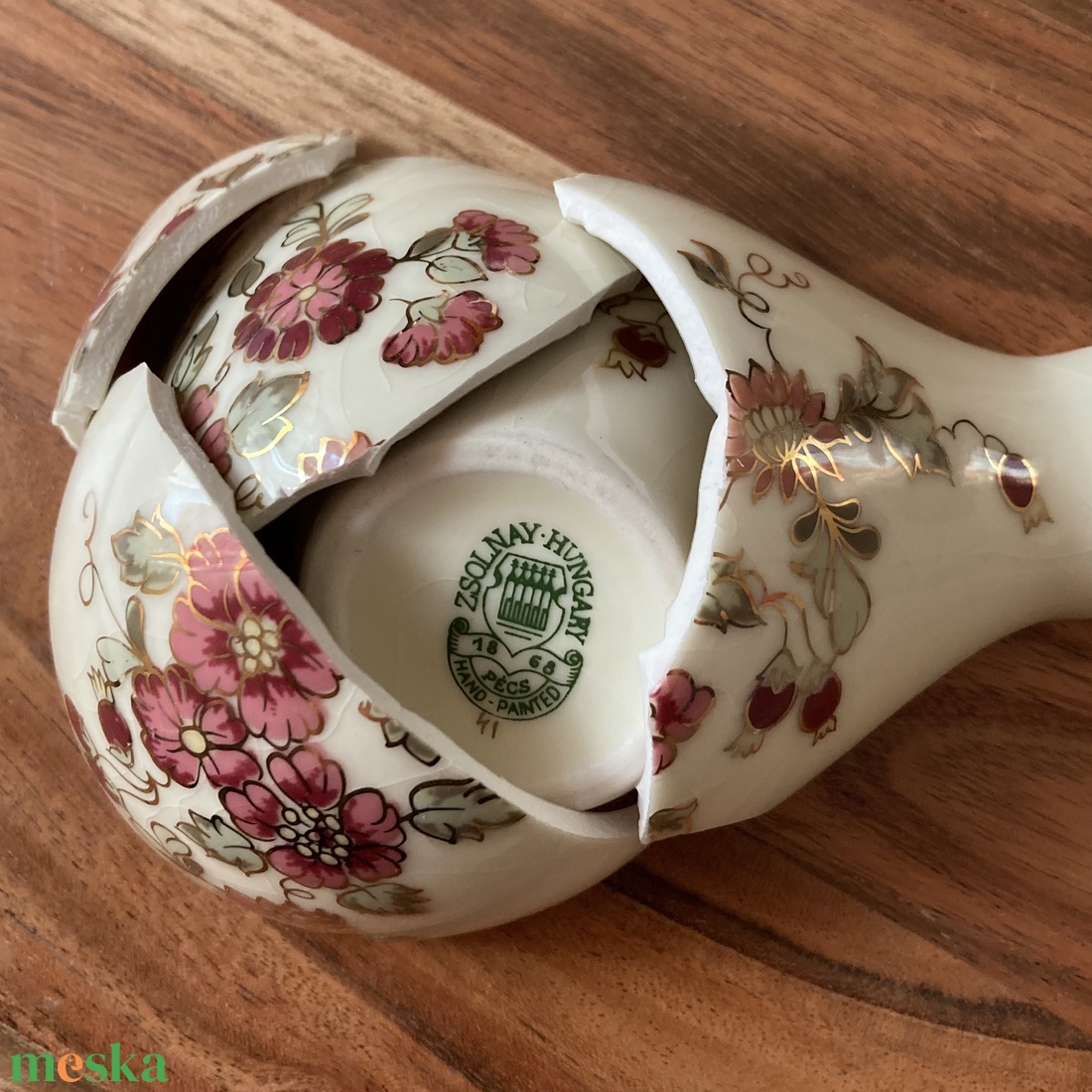 Zsolnay mentett darabok - porcelán nyaklánc - pici medál nemesacél lánccal - zöld, arany - ékszer - nyaklánc - medálos nyaklánc - Meska.hu Zsolnay mentett darabok - porcelán nyaklánc - pici medál nemesacél lánccal - zöld, arany - ékszer - nyaklánc - medálos nyaklánc - Meska.hu