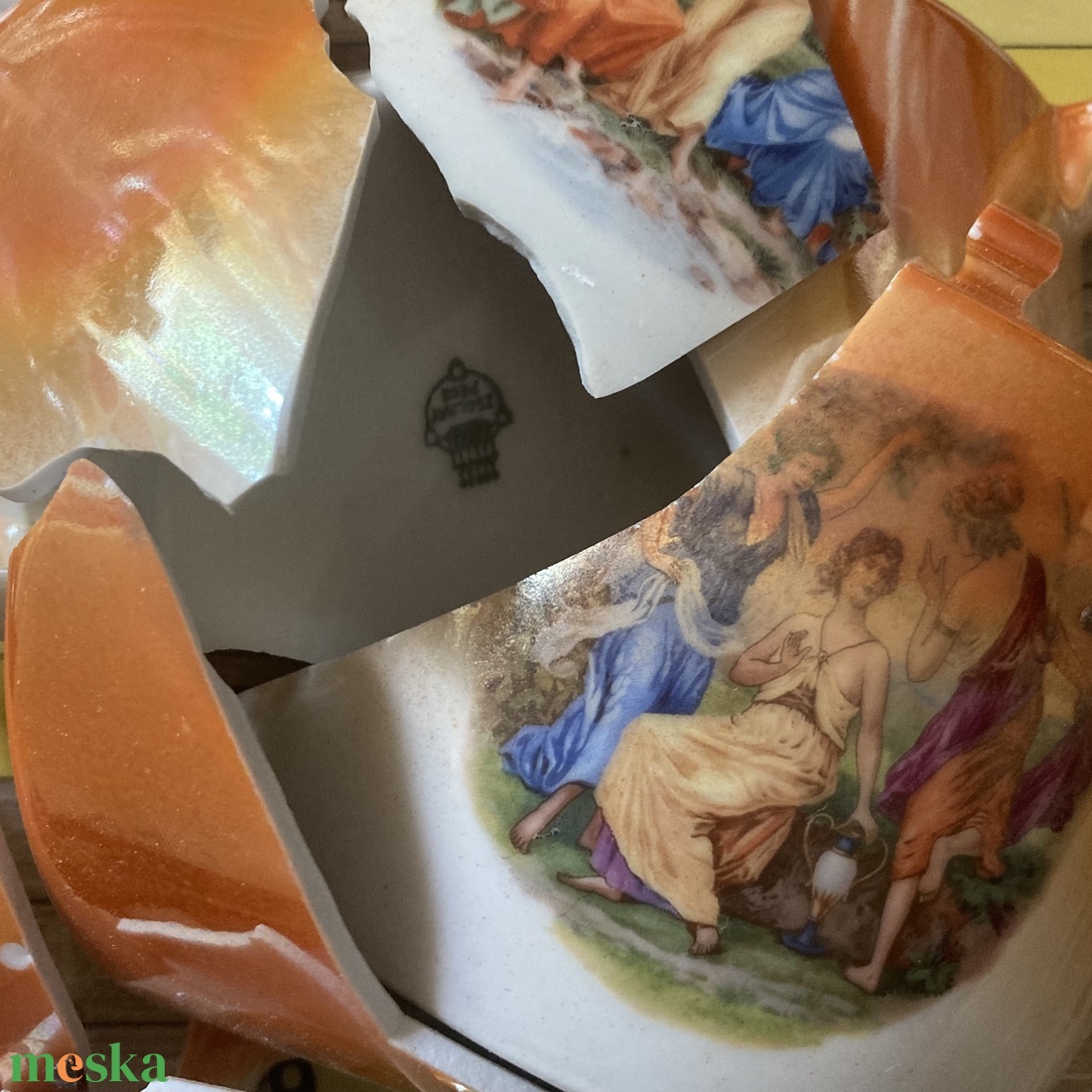 Zsolnay mentett darabok - mozaik nyaklánc - női jelenetes antik porcelánból - ékszer - nyaklánc - medálos nyaklánc - Meska.hu Zsolnay mentett darabok - mozaik nyaklánc - női jelenetes antik porcelánból - ékszer - nyaklánc - medálos nyaklánc - Meska.hu