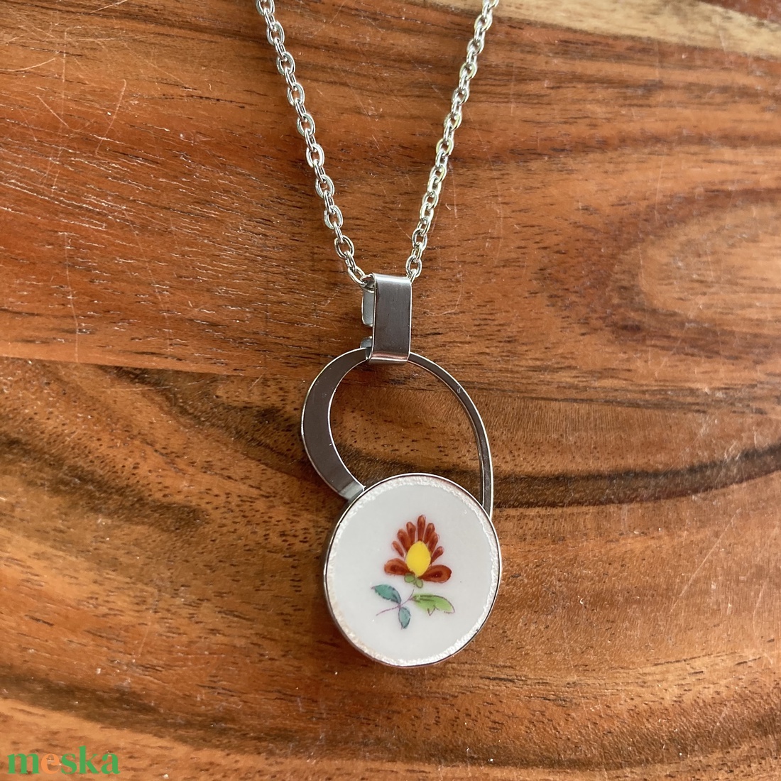 Herendi mentett darabok - nemesacél nyaklánc virágos porcelánnal - ékszer - nyaklánc - medálos nyaklánc - Meska.hu Herendi mentett darabok - nemesacél nyaklánc virágos porcelánnal - ékszer - nyaklánc - medálos nyaklánc - Meska.hu