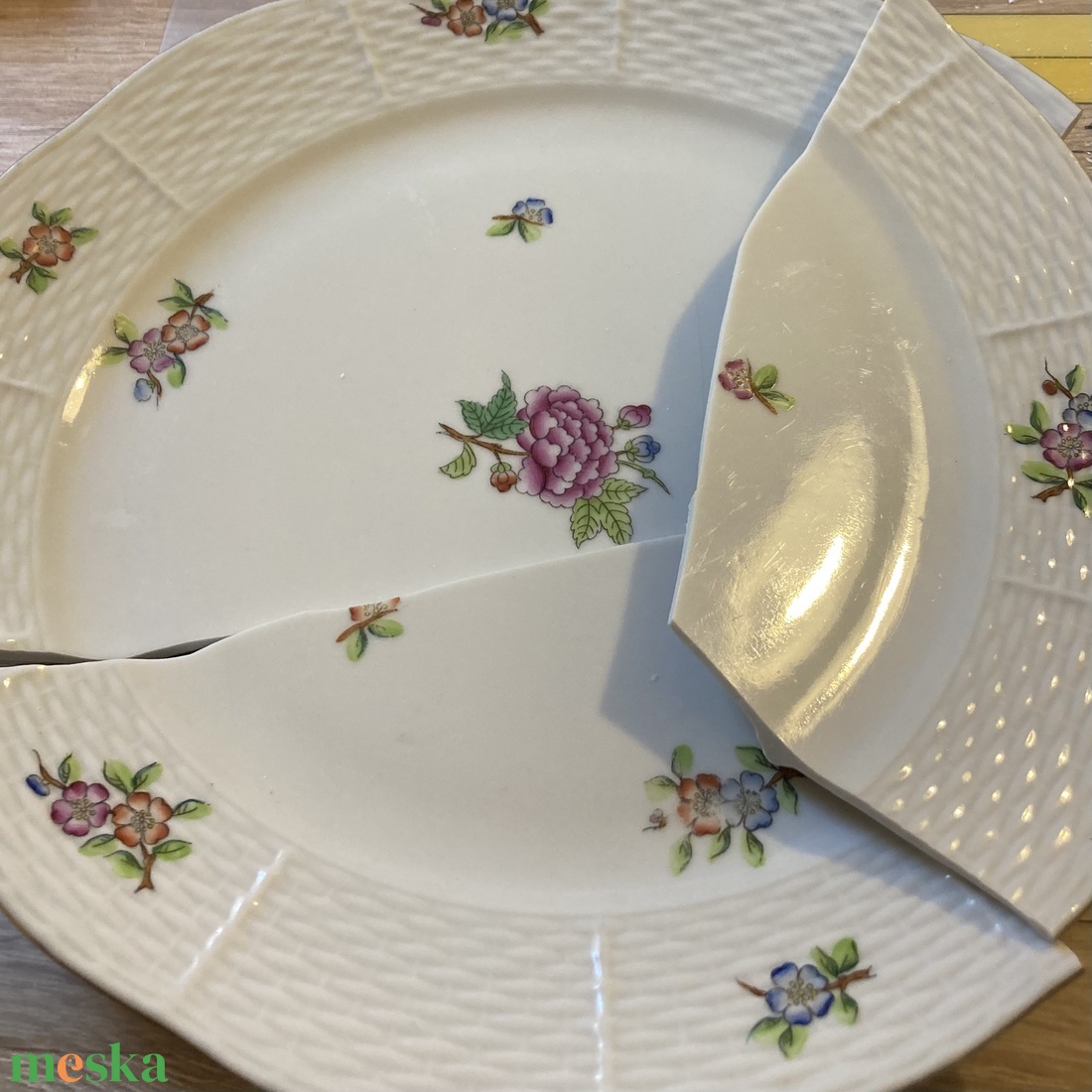 Herendi mentett darabok - porcelán nyaklánc - virágos medál nemesacél lánccal - ékszer - nyaklánc - medálos nyaklánc - Meska.hu