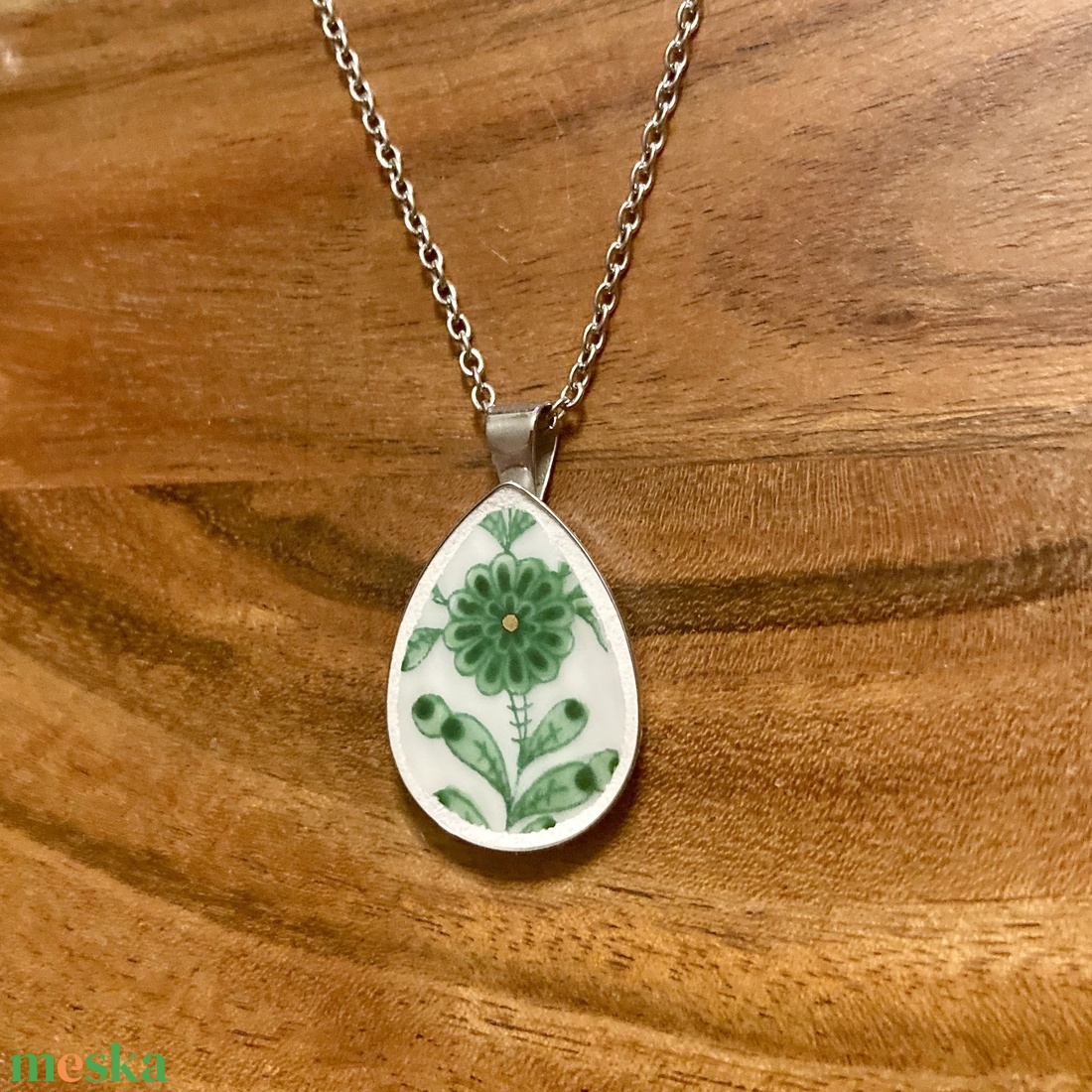 Herendi mentett darabok - porcelán nyaklánc - nemesacél csepp medál Apponyi mintával - ékszer - nyaklánc - medálos nyaklánc - Meska.hu Herendi mentett darabok - porcelán nyaklánc - nemesacél csepp medál Apponyi mintával - ékszer - nyaklánc - medálos nyaklánc - Meska.hu