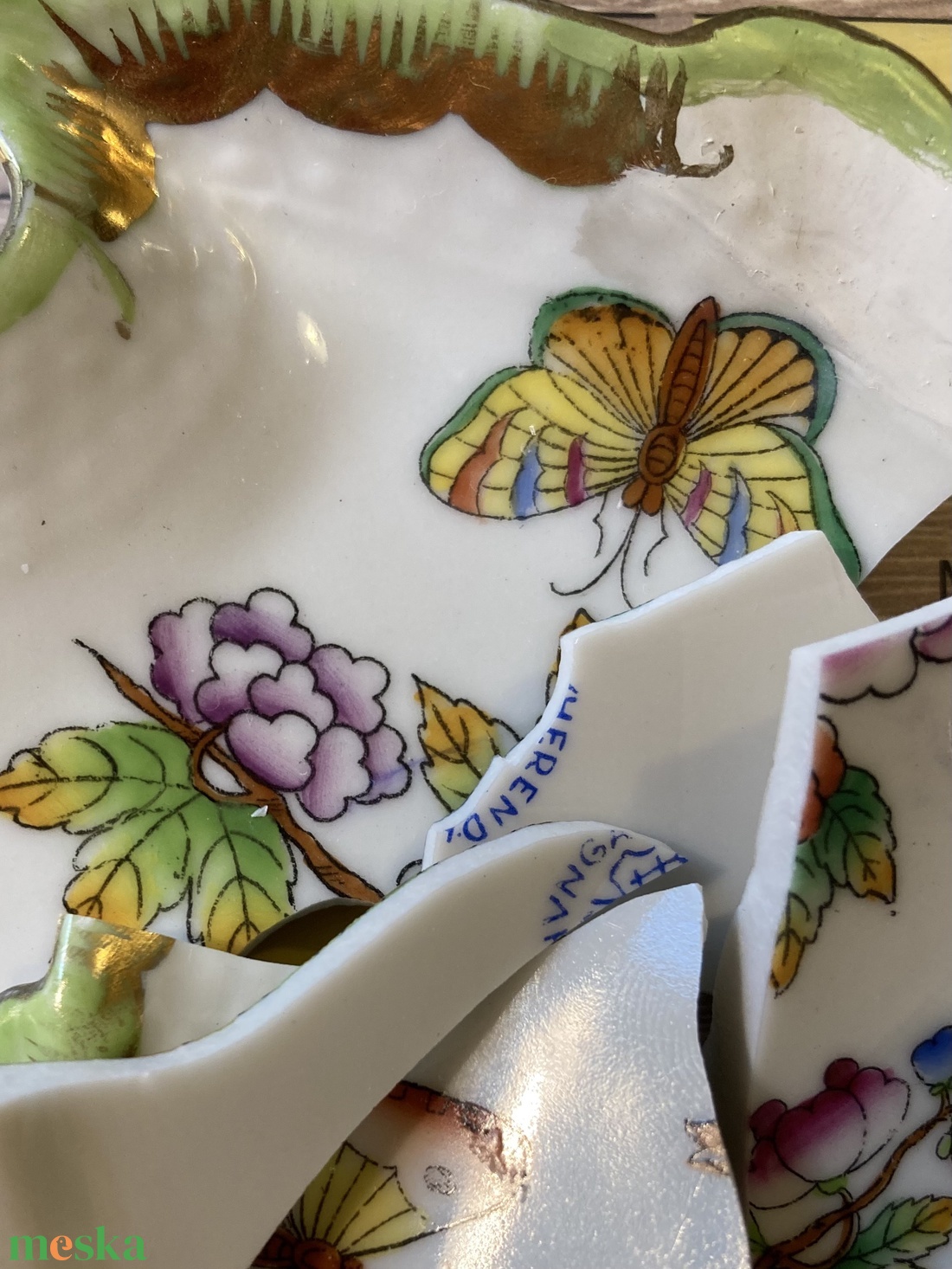 Herendi mentett darabok - porcelán nyaklánc - virágos medál nemesacél lánccal - ékszer - nyaklánc - medálos nyaklánc - Meska.hu Herendi mentett darabok - porcelán nyaklánc - virágos medál nemesacél lánccal - ékszer - nyaklánc - medálos nyaklánc - Meska.hu