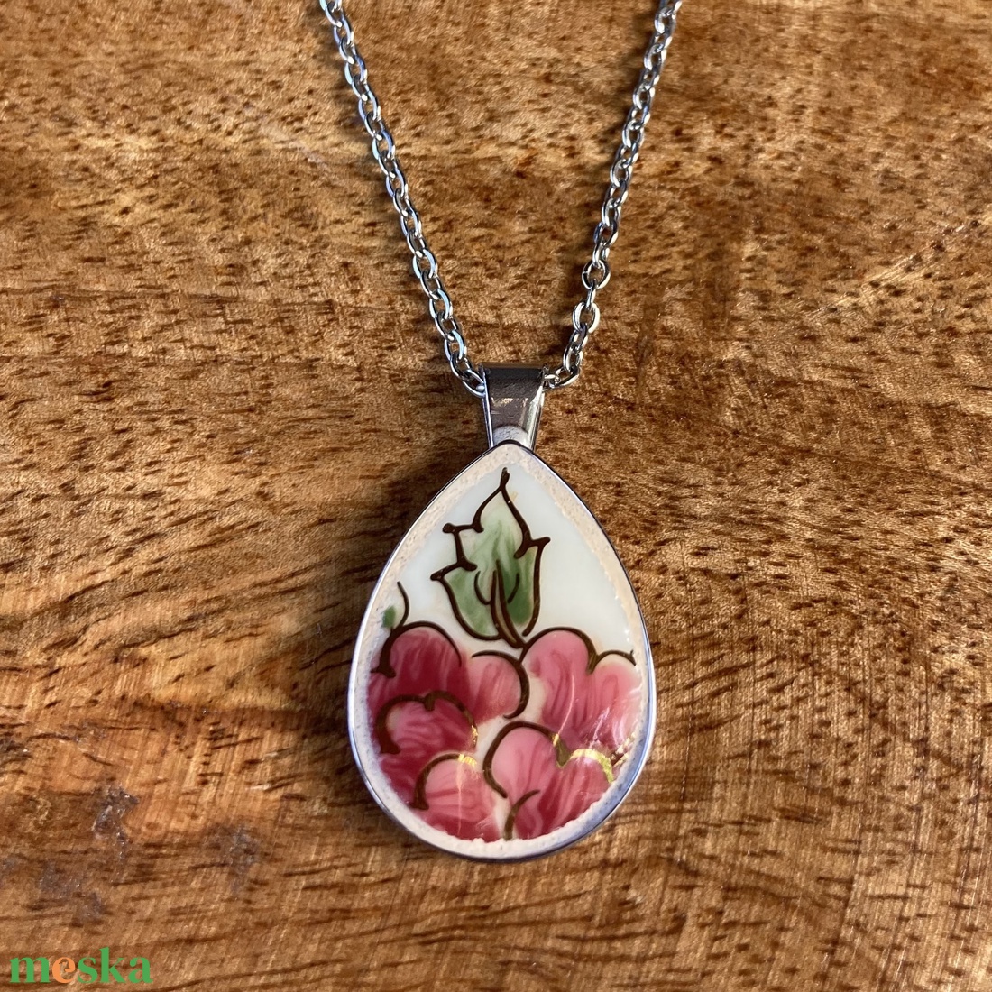 Zsolnay mentett darabok - virágos porcelán nyaklánc - nemesacél csepp medálos - ékszer - nyaklánc - medálos nyaklánc - Meska.hu