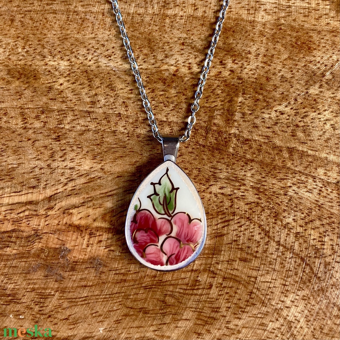 Zsolnay mentett darabok - virágos porcelán nyaklánc - nemesacél csepp medálos - ékszer - nyaklánc - medálos nyaklánc - Meska.hu