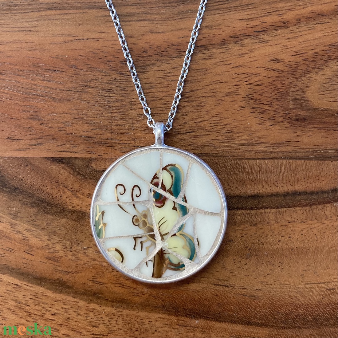 Zsolnay mentett darabok - mozaik nyaklánc - lepkés medál nemesacél lánccal - ékszer - nyaklánc - medálos nyaklánc - Meska.hu