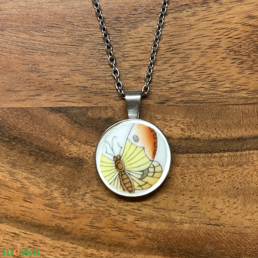 Herendi mentett darabok - nemesacél nyaklánc lepkés porcelánnal - ékszer - nyaklánc - medálos nyaklánc - Meska.hu