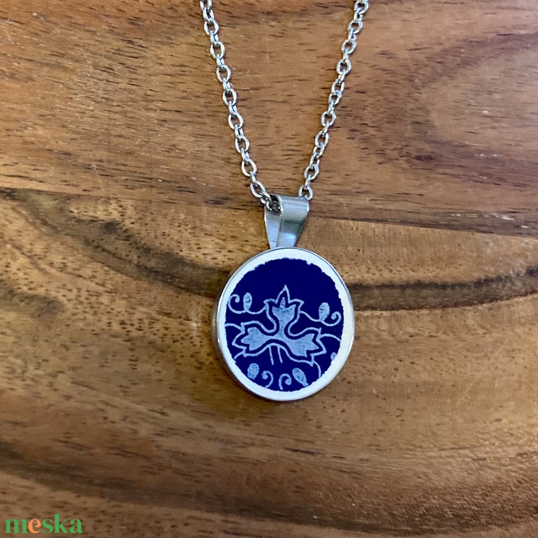 Mentett Zsolnay darabok - nemesacél medál porcelánból - ékszer - nyaklánc - medálos nyaklánc - Meska.hu