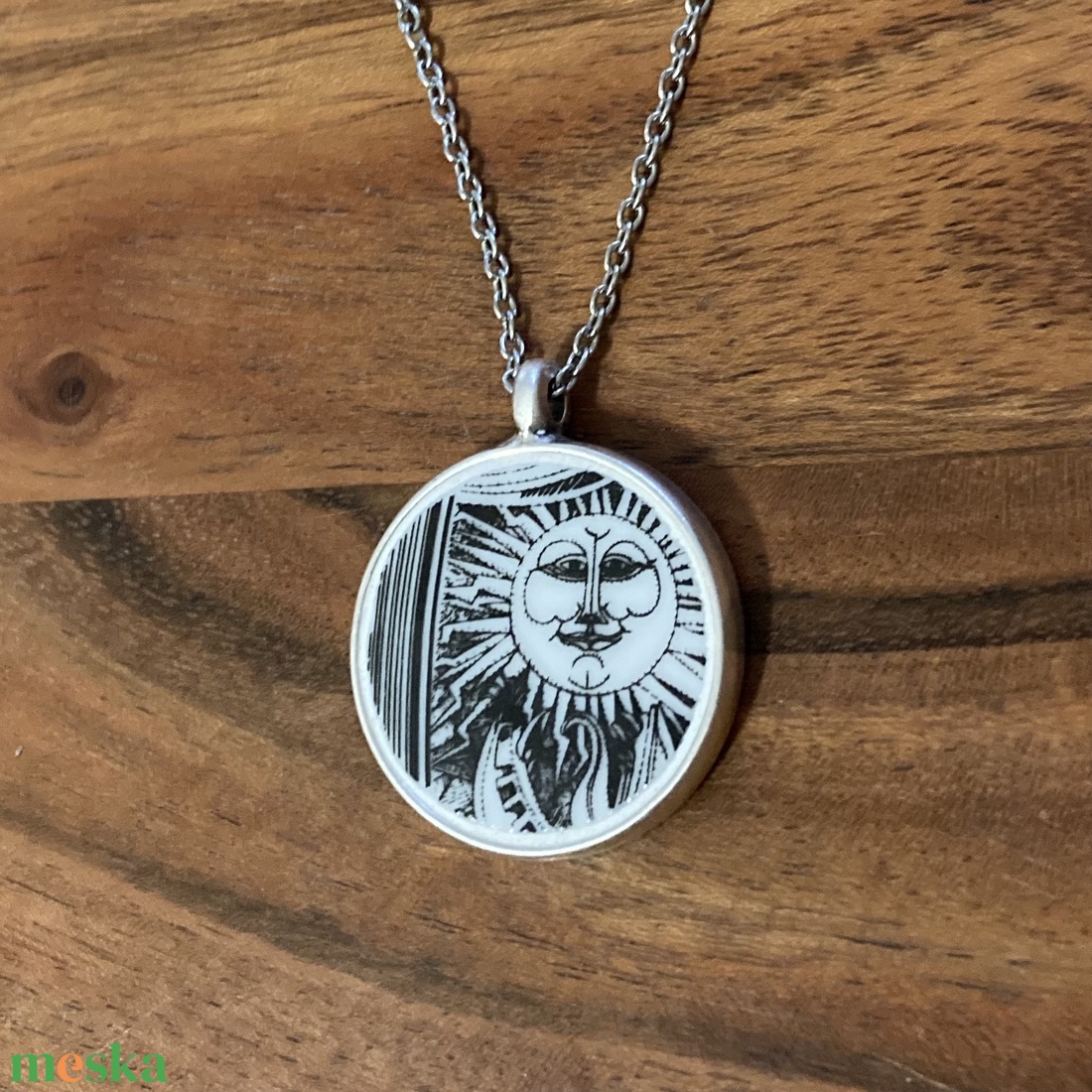 Szász Endre mentett darabok - napfény nyaklánc - medál nemesacél lánccal - ékszer - nyaklánc - medálos nyaklánc - Meska.hu