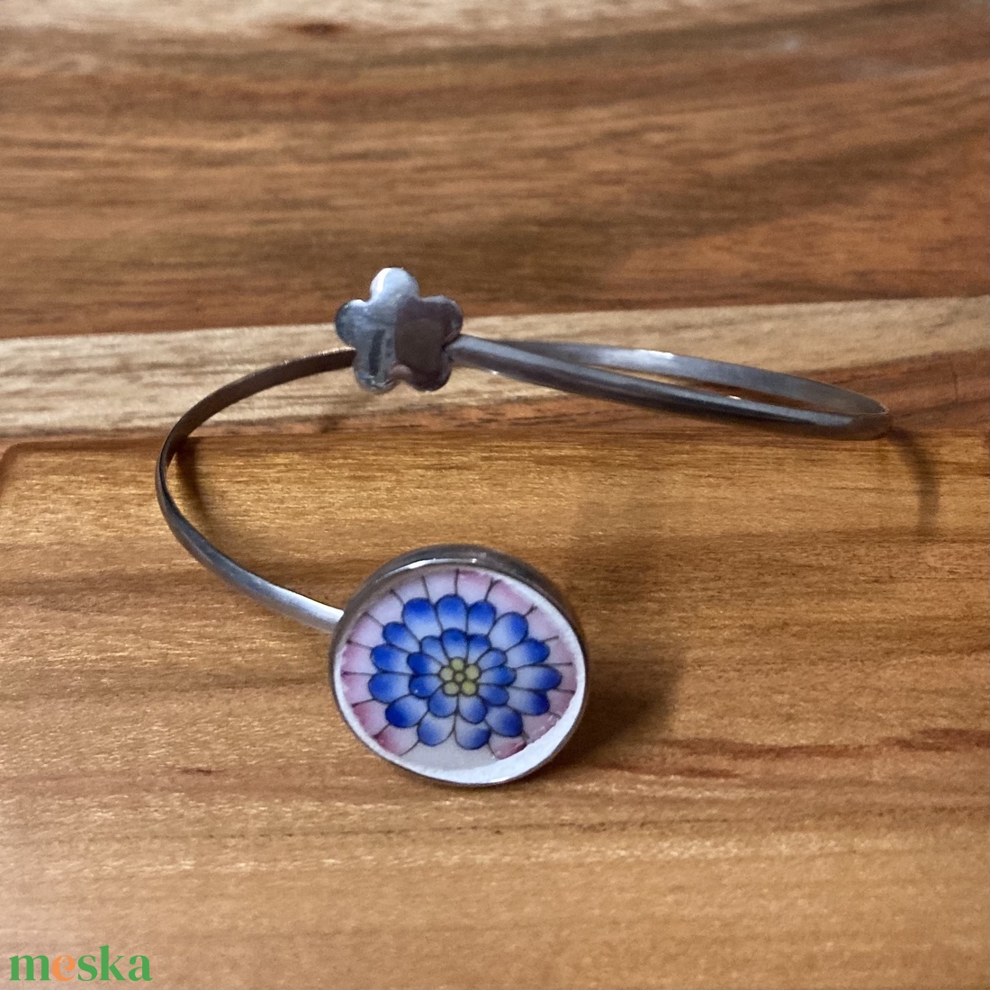 Herendi mentett darabok - nemesacél karperec porcelán virágos - állítható - ékszer - karkötő - karkötő medállal - Meska.hu