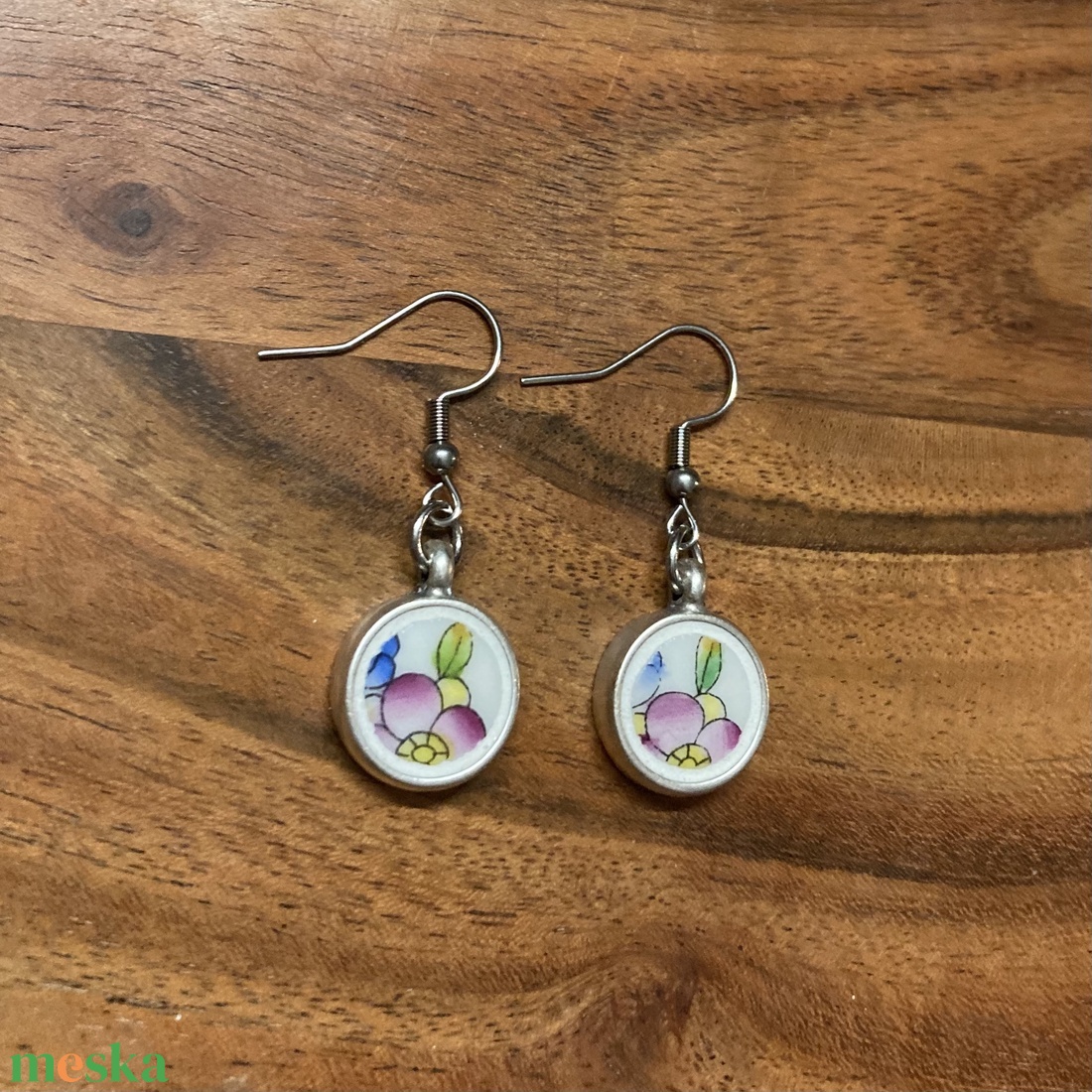 Herendi mentett darabok - virágos fülbevaló - nemesacél akasztóval - ékszer - fülbevaló - lógó fülbevaló - Meska.hu