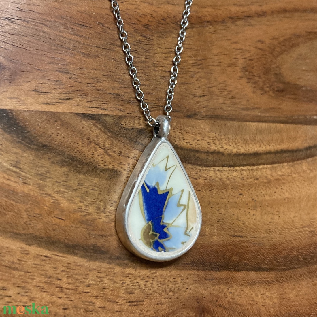 Mentett Zsolnay darabok - porcelán nyaklánc - csepp medál nemesacél lánccal - búzavirágos - ékszer - nyaklánc - medálos nyaklánc - Meska.hu