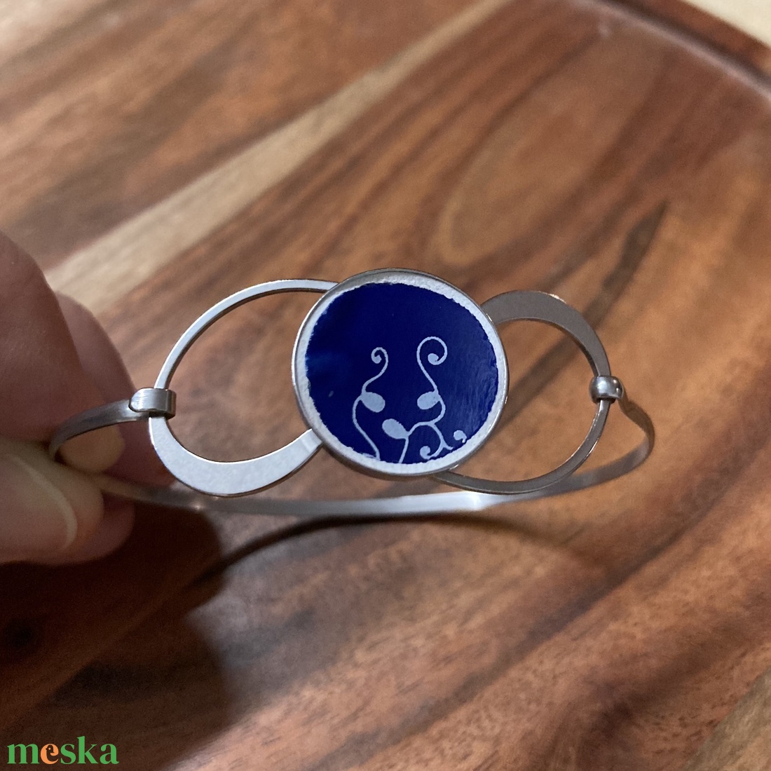 Mentett Zsolnay darabok - nemesacél karperec porcelán virágos - 3 méretben - ékszer - karkötő - karkötő medállal - Meska.hu