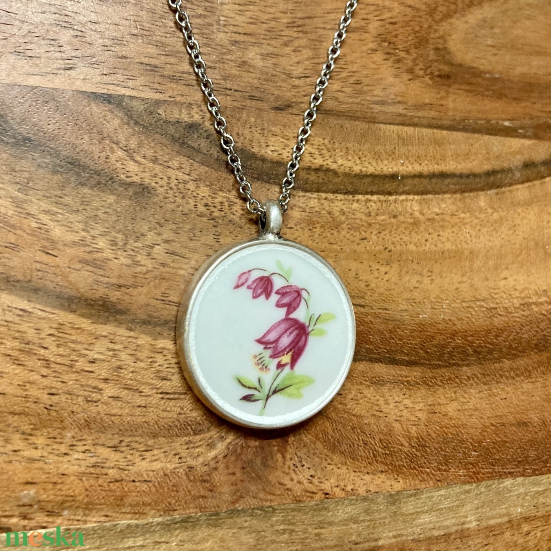 Mentett Zsolnay darabok - virágos porcelán nyaklánc nemesacél lánccal - ékszer - nyaklánc - medálos nyaklánc - Meska.hu