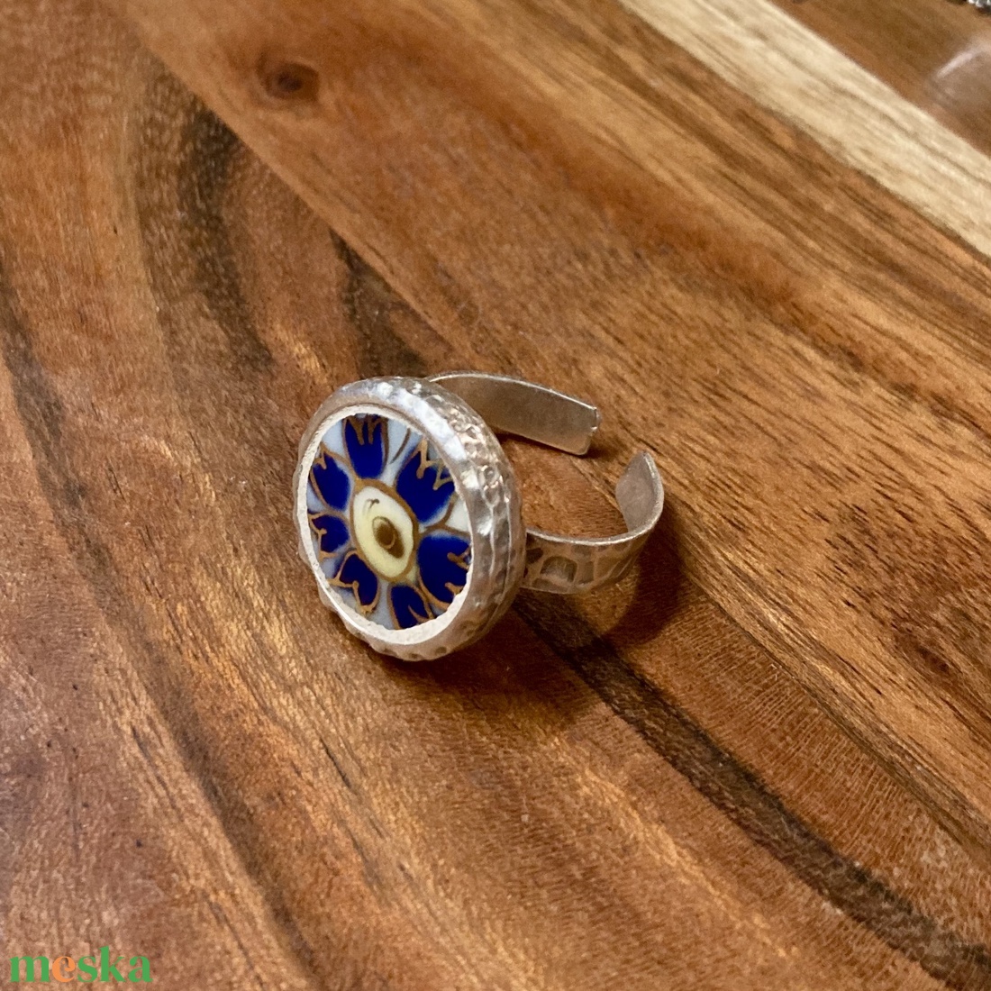 Mentett Zsolnay darabok - porcelán gyűrű - búzavirágos, állítható - ékszer - gyűrű - statement gyűrű - Meska.hu