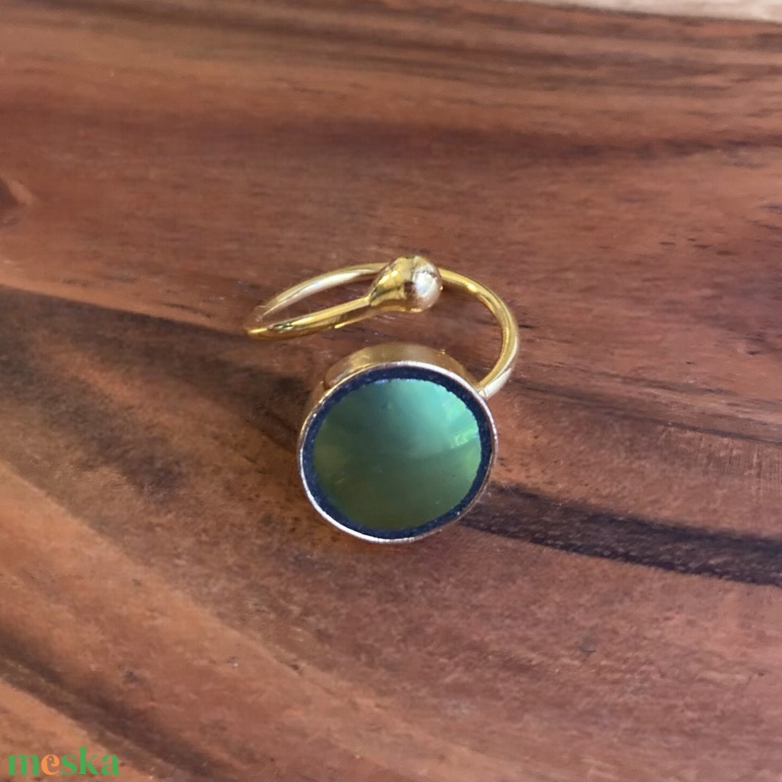 Eozinos aranyozott gyűrű - mentett porcelán darabok, állítható - ékszer - gyűrű - kerek gyűrű - Meska.hu