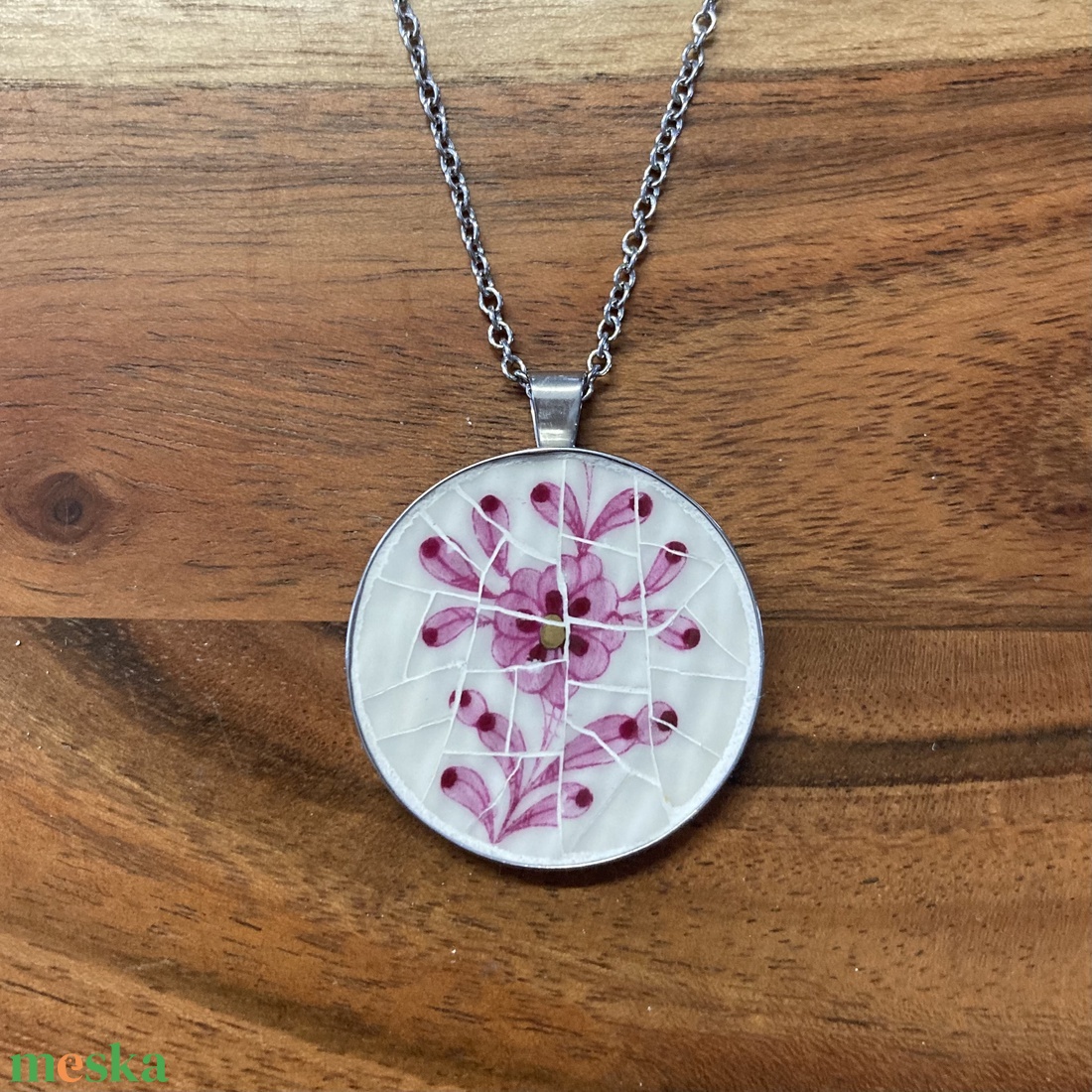 Mentett porcelán darabok - virágos nagy medálos mozaik nyaklánc - nemesacél - ékszer - nyaklánc - medálos nyaklánc - Meska.hu