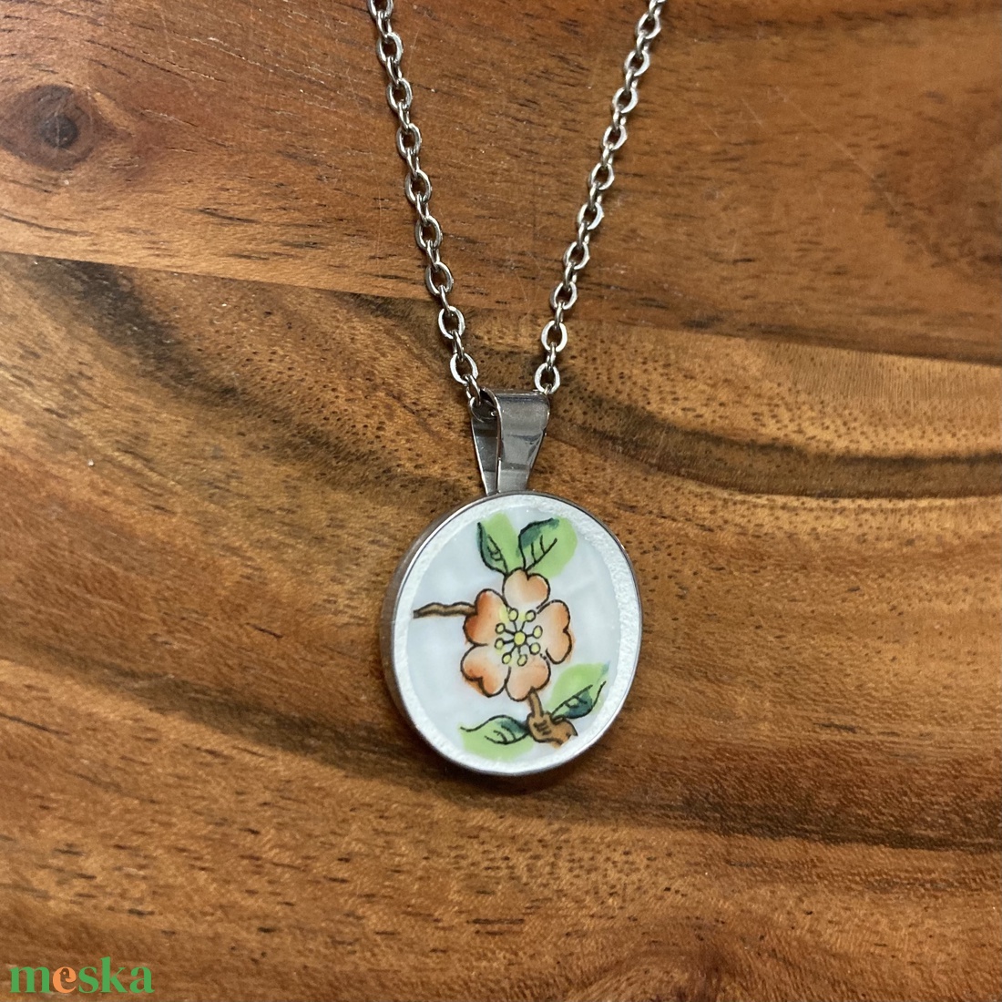 Mentett porcelán darabok - virágos nemesacél nyaklánc - ékszer - nyaklánc - medálos nyaklánc - Meska.hu
